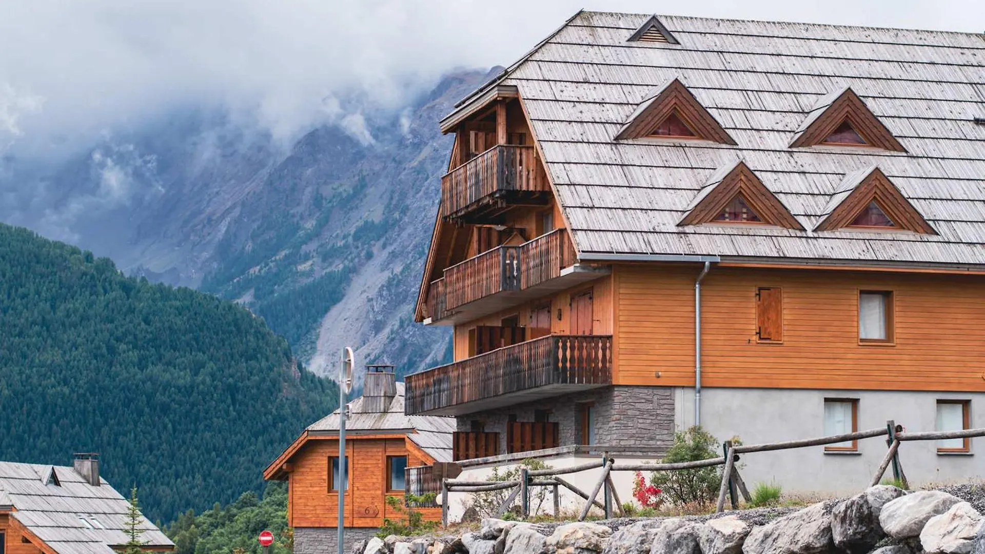Studio Cabine 6 Pers Avec Balcon, Residence Les Chalets De Praroustan, Pra Loup 1500 - Fr-1-504-135 Uvernet França